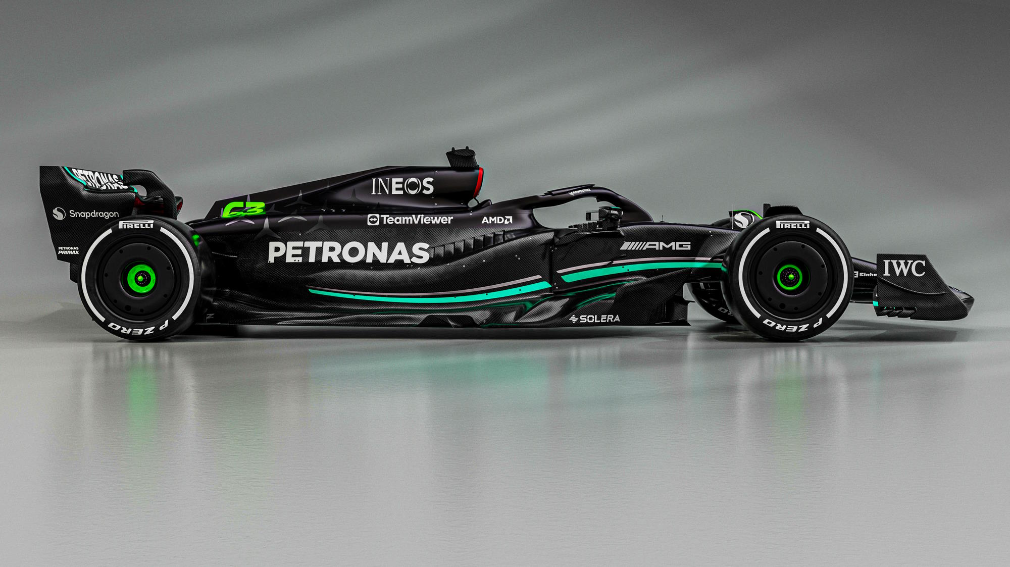 The Art of Speed Why F1 Teams are Shifting to Less Paint on Their Cars
