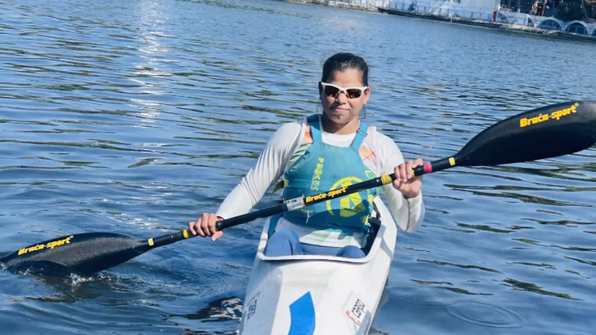 Heartfelt Struggle at Paris Paralympics 2024: India's Pooja Ojha Misses Kayak Final in Debut Attempt