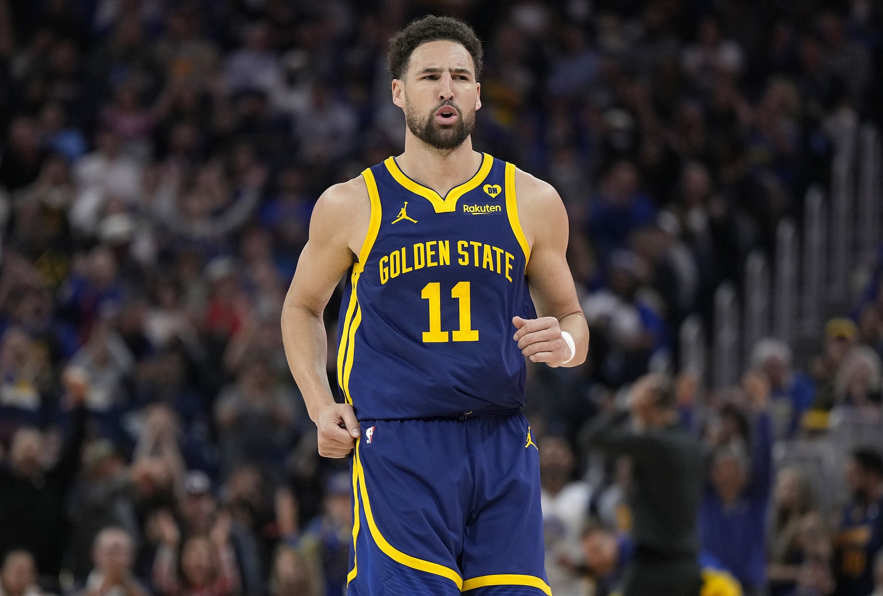 Klay Thompson Shares Cool Throwback Clip: Michael Jackson Rocks Bob Marley Song!