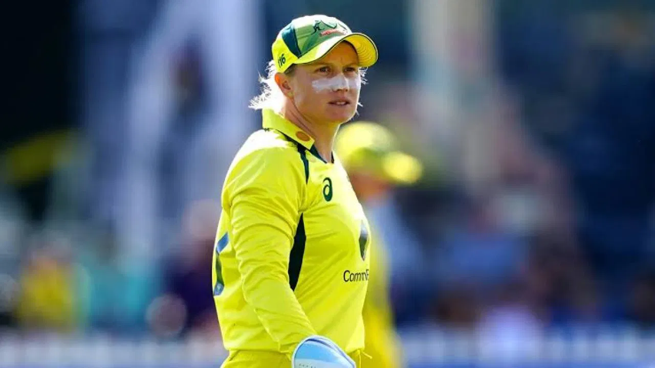 Cricket Drama in Dubai: Alyssa Healy's Injury Shakes Up Australia's World Cup Hopes