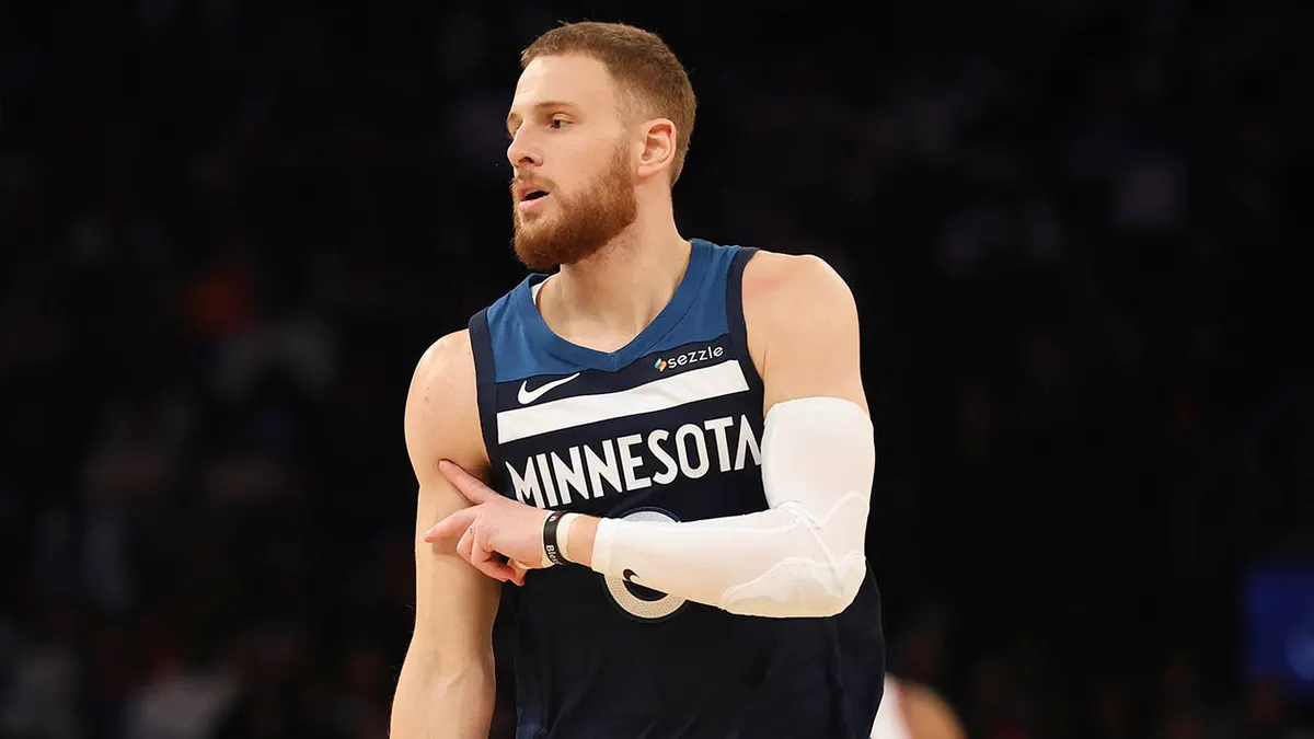 Drama Unfolds: Donte DiVincenzo's Tense Showdown with Jalen Brunson's Dad After Timberwolves vs. Knicks Game