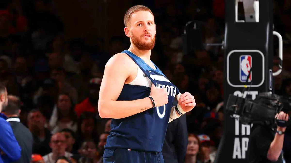 Drama Unfolds: Donte DiVincenzo's Tense Showdown with Jalen Brunson's Dad After Timberwolves vs. Knicks Game