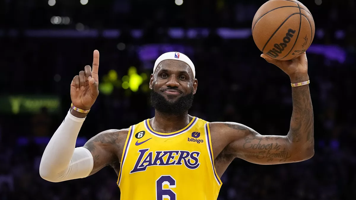 Former Teammate Reveals LeBron James’ Secret Nickname and What Made Him Stand Out as a Rookie