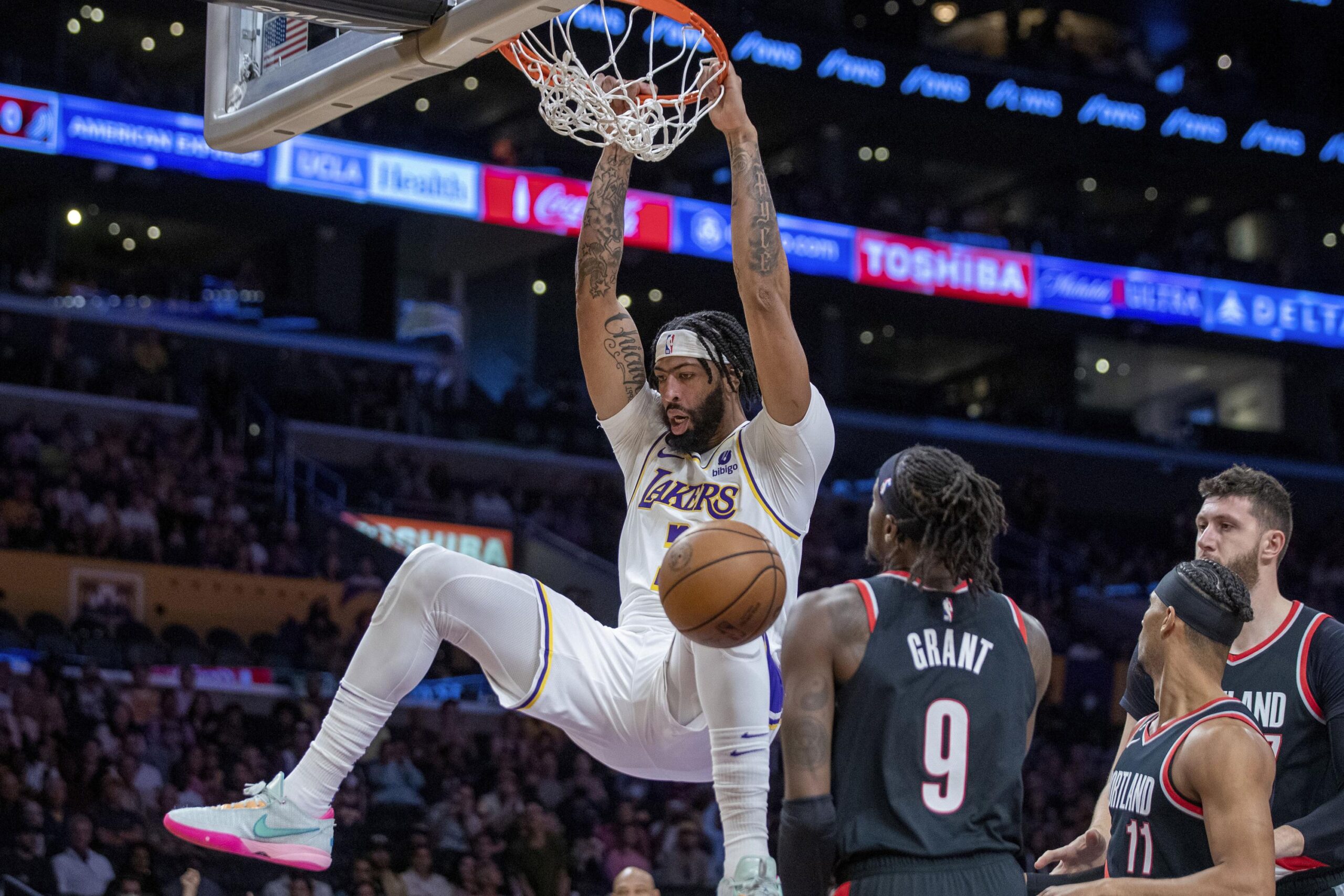 Lakers Training Camp Highlights: Fans Share Mixed Reactions to Anthony Davis’ Missed Three and Rui Hachimura’s Dazzling Dunk Under New Coach JJ Redick