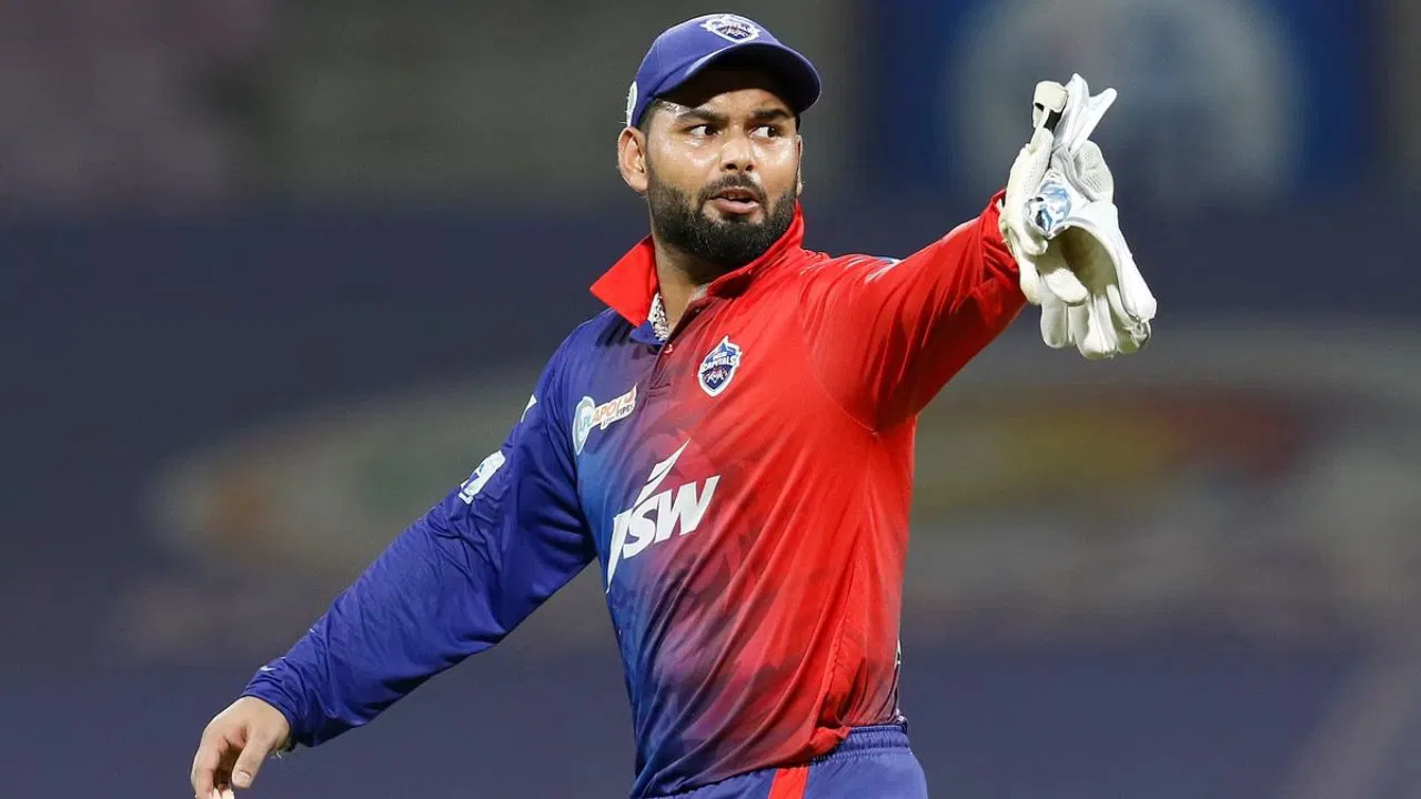 Will Rishabh Pant Stay with Delhi Capitals? Fans Buzz Over IPL 2025 Auction Plans