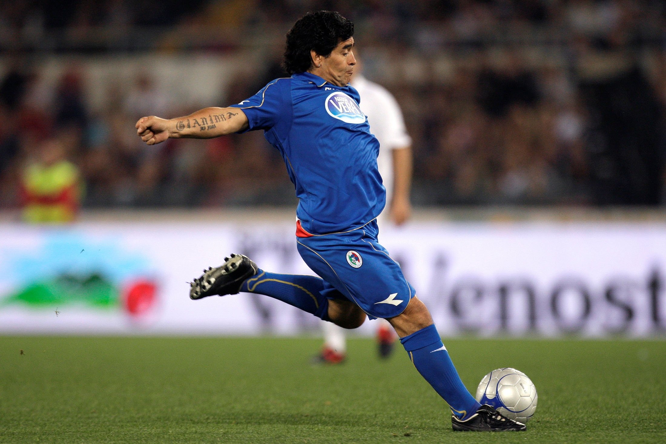 80+ Inspirational Quotes from Diego Maradona for Captions--------