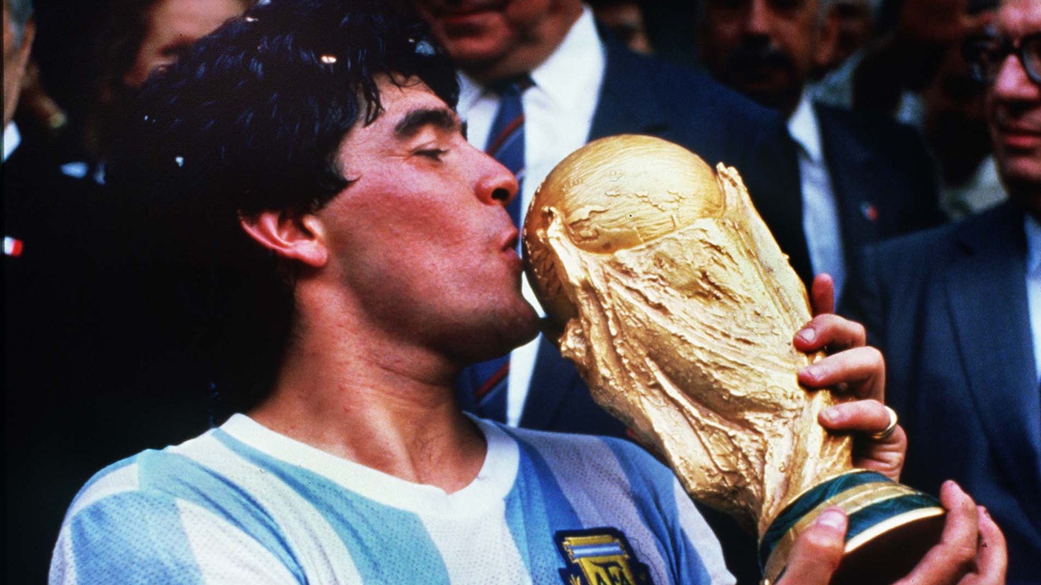 80+ Inspirational Quotes from Diego Maradona for Captions-------