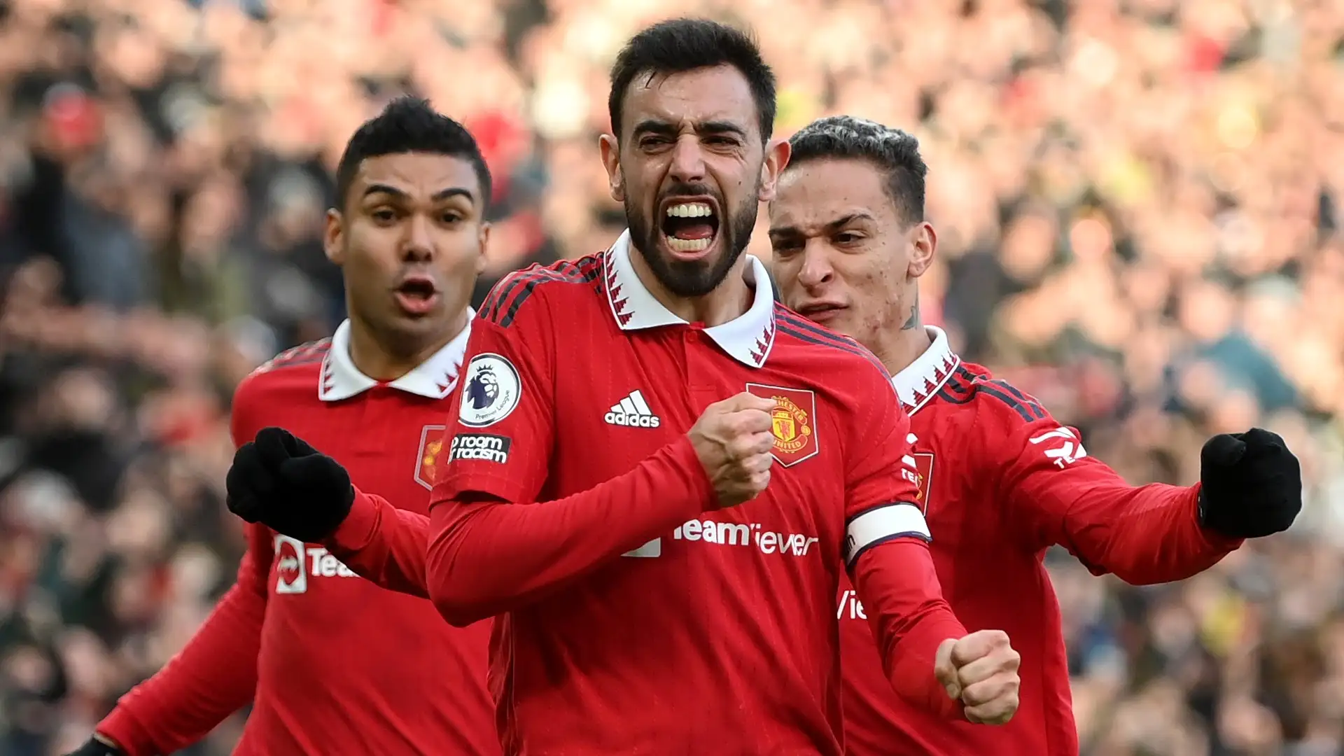 Bruno Fernandes Inches Closer to Cristiano Ronaldo's Legendary Manchester United Record in Stunning Win Over Leicester City