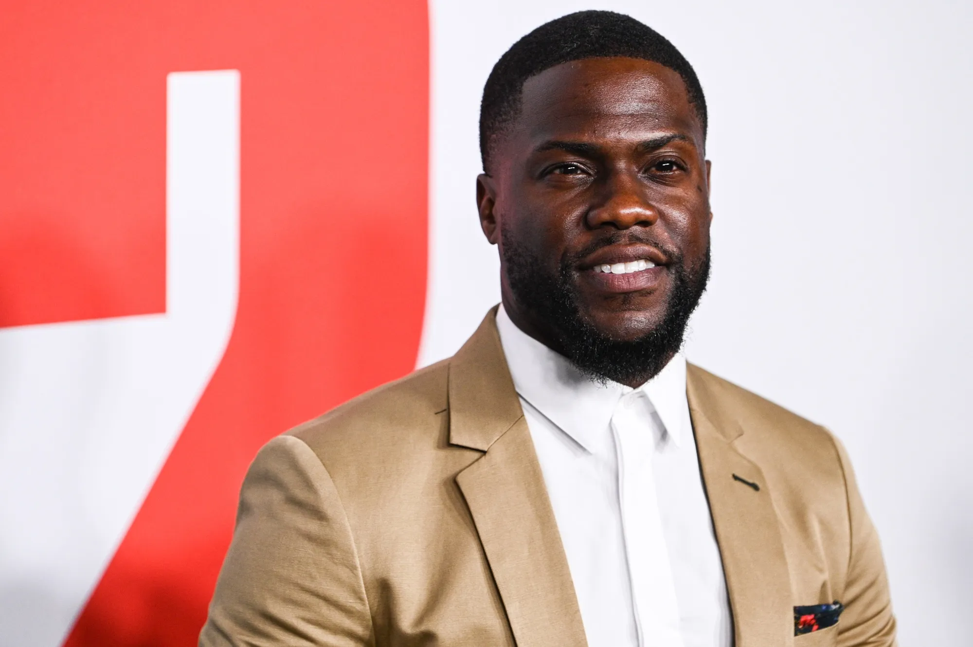 Kevin Hart Cracks Jokes as Celebrity Stream Goes Haywire Over Rare NBA Signed Ball Incident