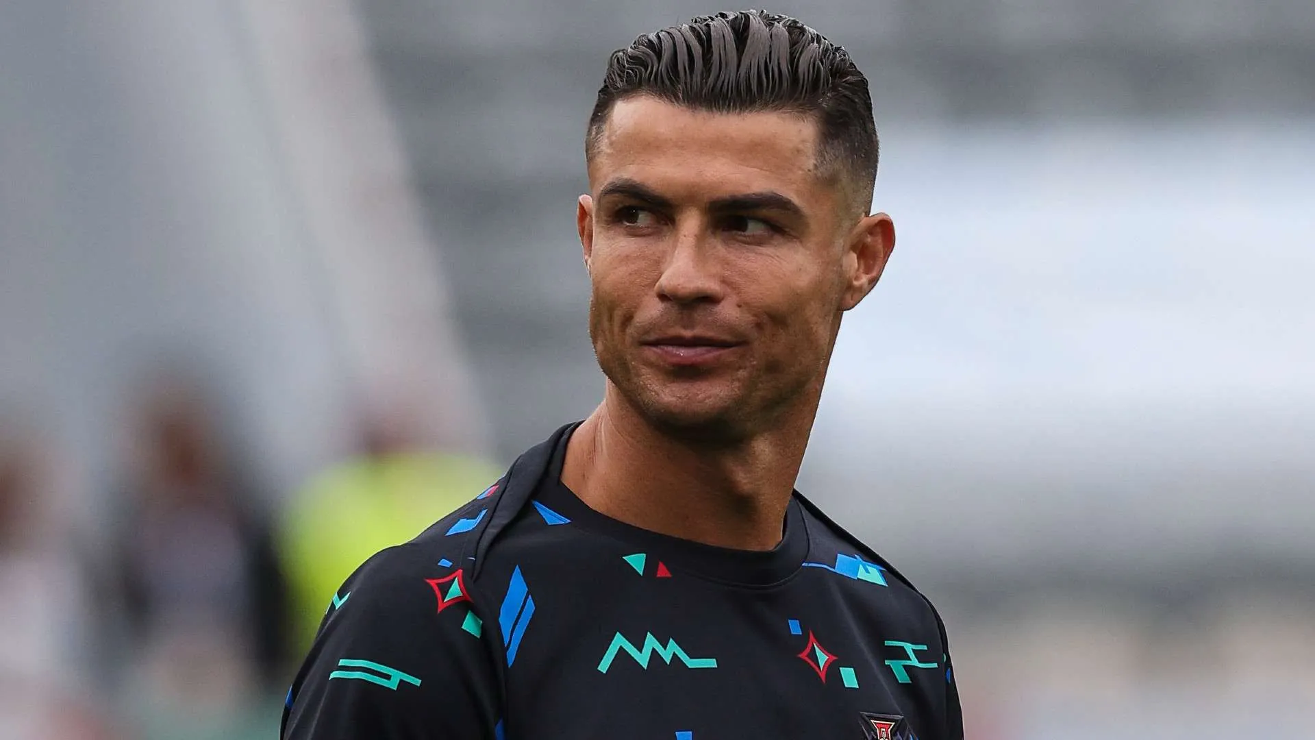 Portugal Coach Shakes Up Team: Cristiano Ronaldo Might Lose Starting Spot, New Strategy Revealed