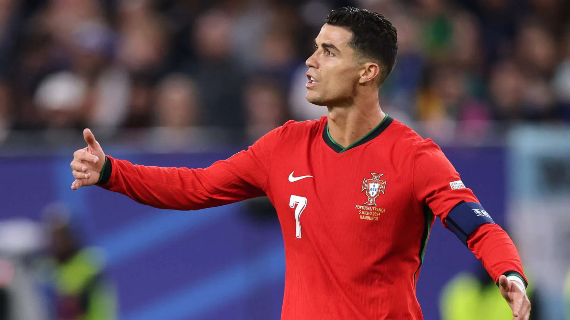 Portugal Coach Shakes Up Team: Cristiano Ronaldo Might Lose Starting Spot, New Strategy Revealed