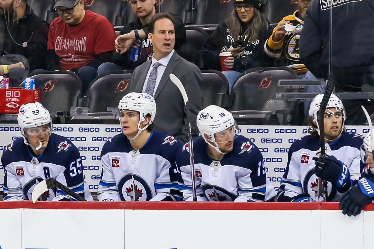 Winnipeg Jets’ Coach Arniel Defends Top Line as Toronto Ends Winning Streak in Hard-Hitting Game