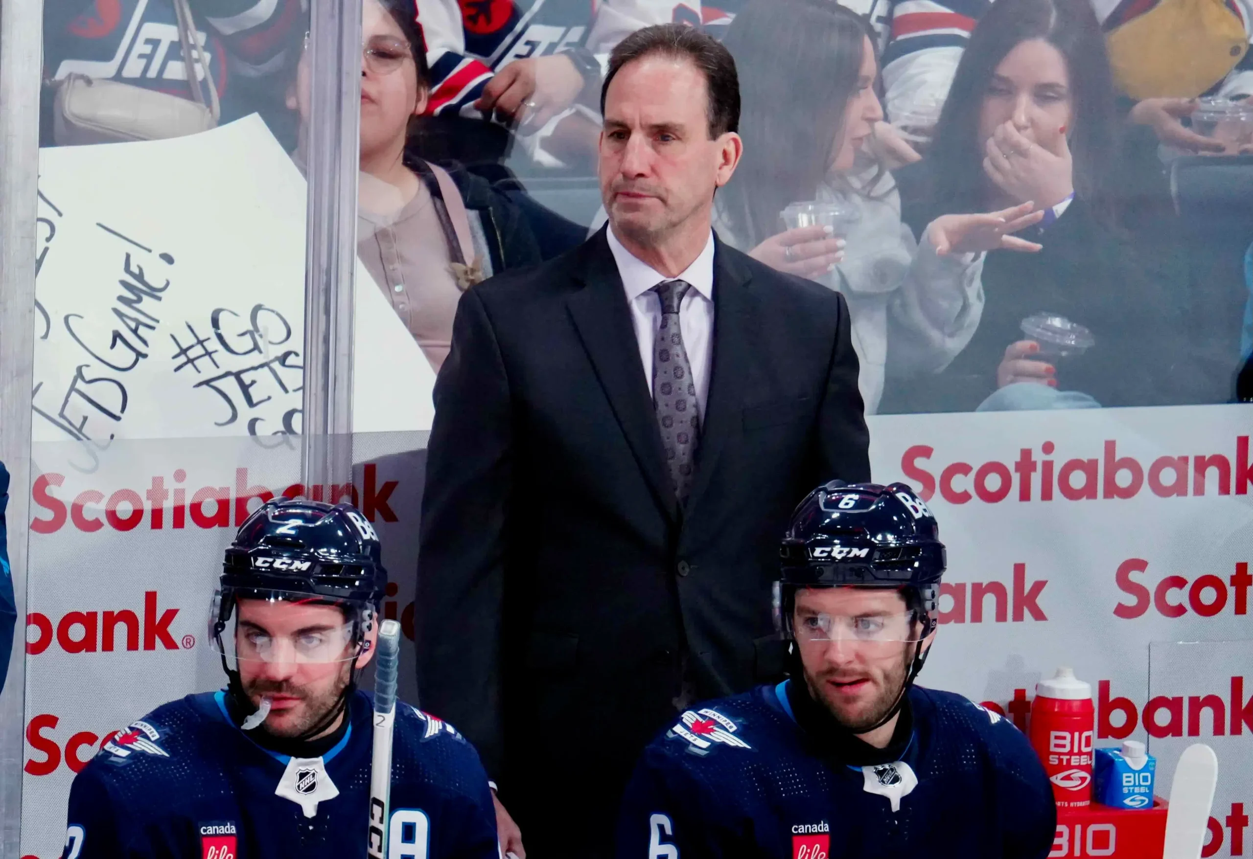 Winnipeg Jets’ Coach Arniel Defends Top Line as Toronto Ends Winning Streak in Hard-Hitting Game