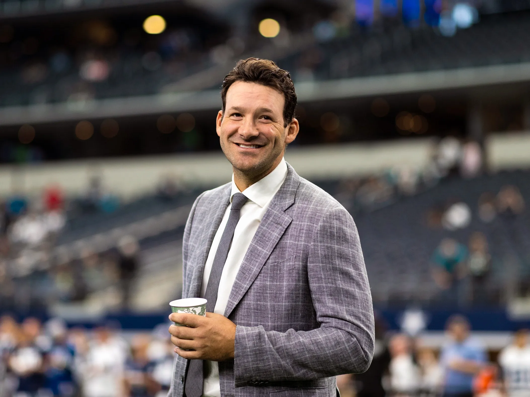 100+ Captions Inspired by Tony Romo-