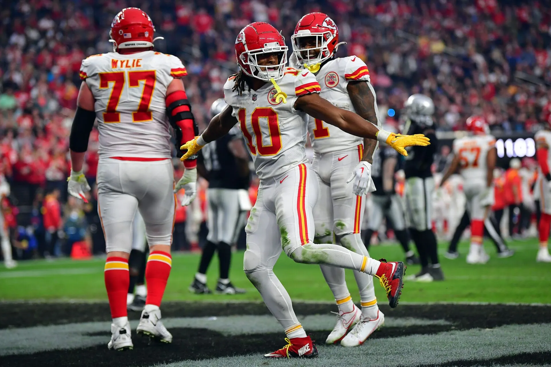 Can These Five NFL Teams Stop the Chiefs from Winning Again? Surprising Picks Revealed for Playoffs Showdown