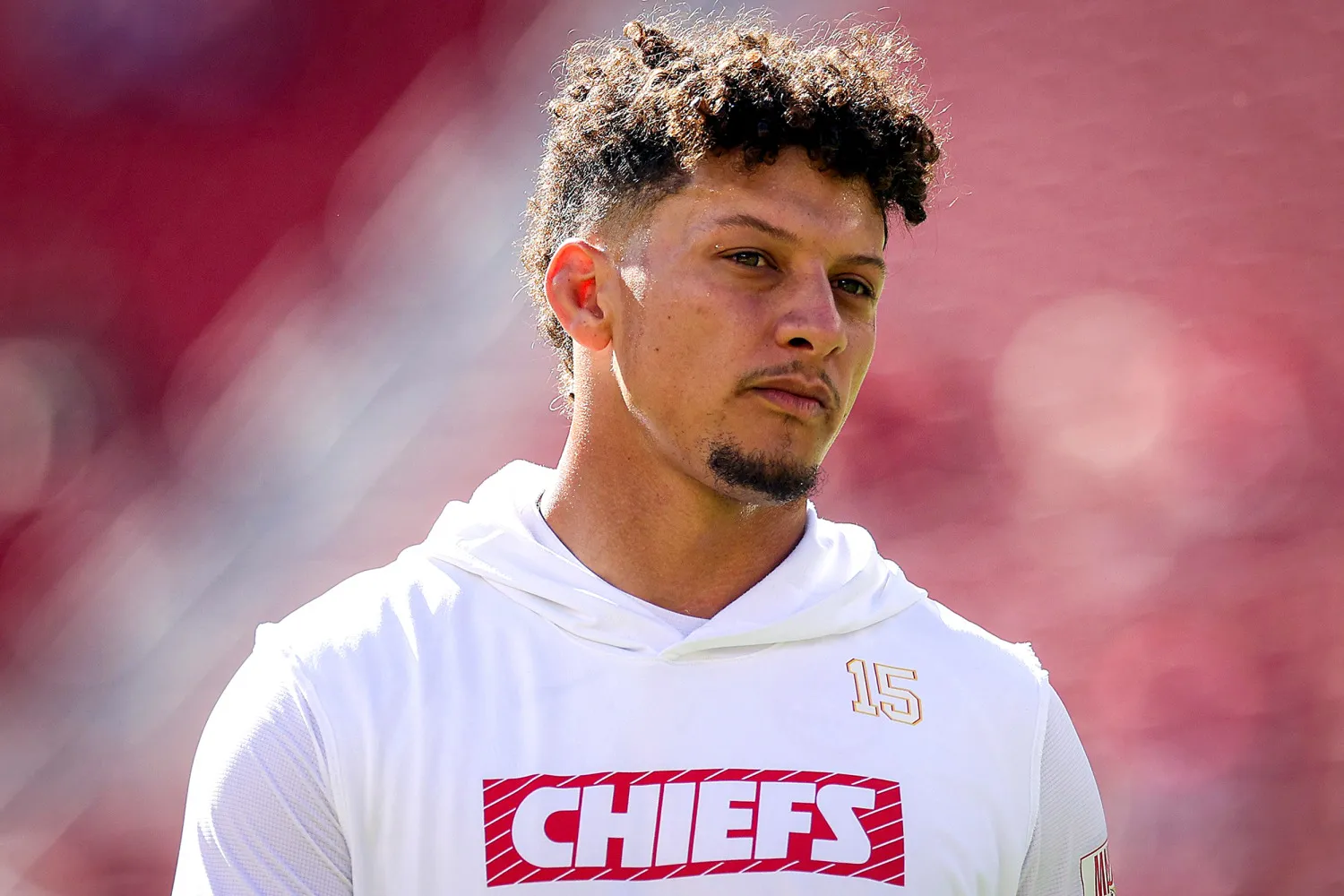 Christmas Promise Kept: Patrick Mahomes Leads Chiefs to Victory as Brittany Cheers from Home