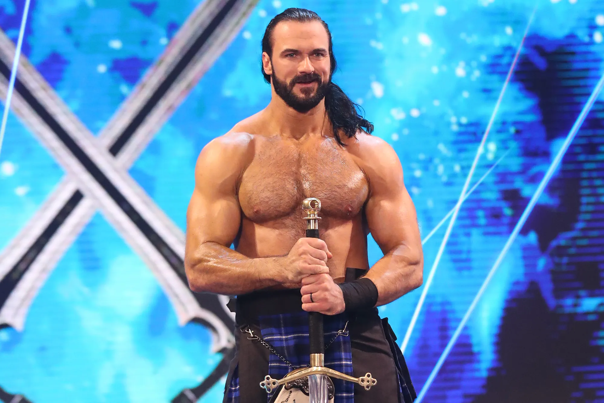 Drew McIntyre Teams Up with WWE Stars to Challenge Roman Reigns' Squad on RAW's Big Night