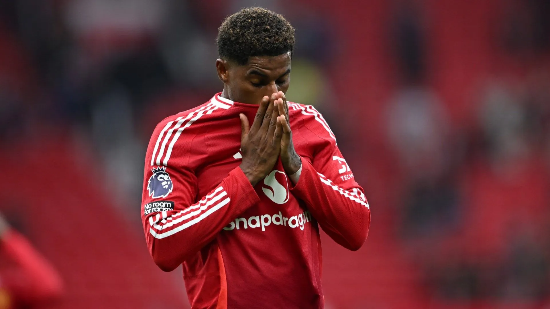 Fans Outraged as Marcus Rashford Underperforms in Manchester United’s Close Europa League Match