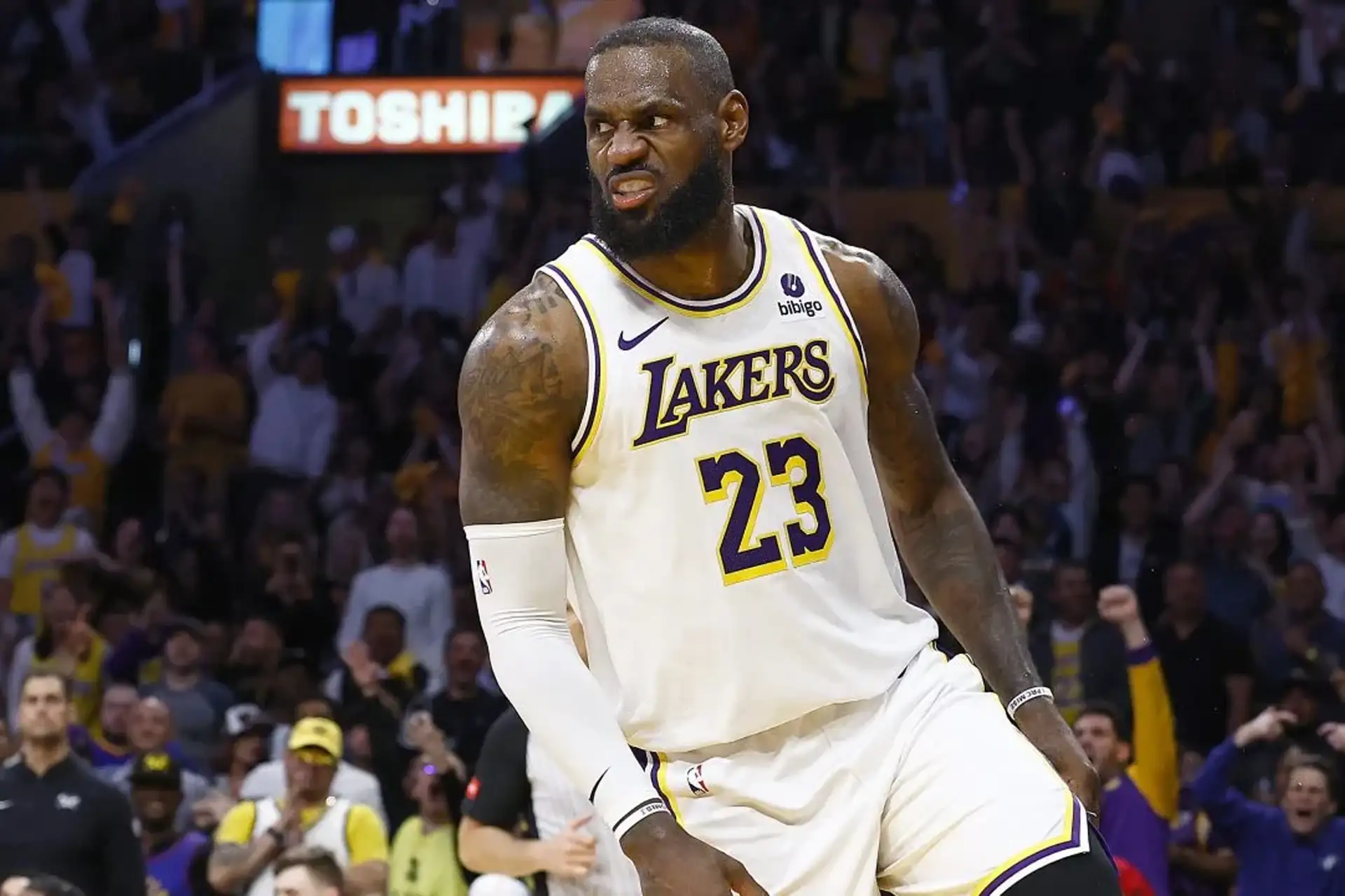 How LeBron James Stepped In to Help Coach Ty Lue During Lakers' Offer Fallout