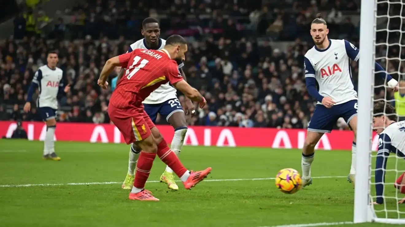 Liverpool Dominates Spurs: How Arne Slot and Mohamed Salah Are Steering Liverpool Towards Premier League Glory