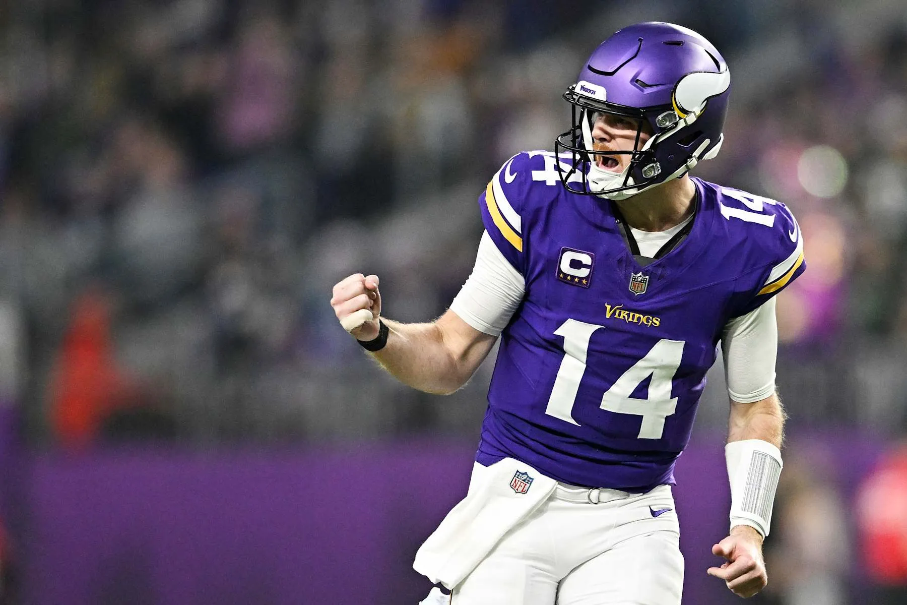 NFL Week 17 Showdown: Joe Burrow's Record Day and Rookie Malik Nabers' Breakout Game Highlight Thrilling Action