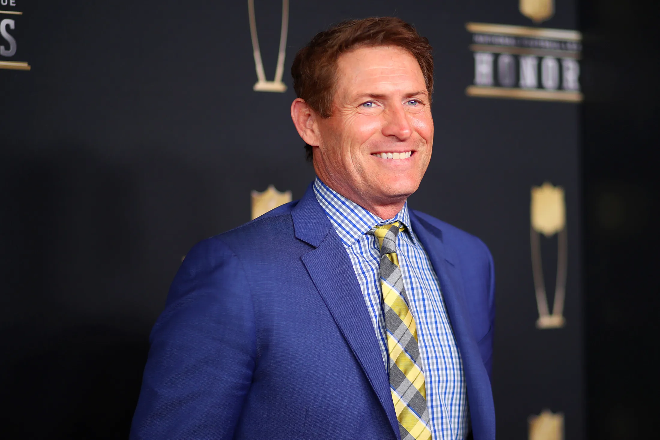 Steve Young Calls for Change as 49ers Playoff Hopes Fade After Rams Defeat