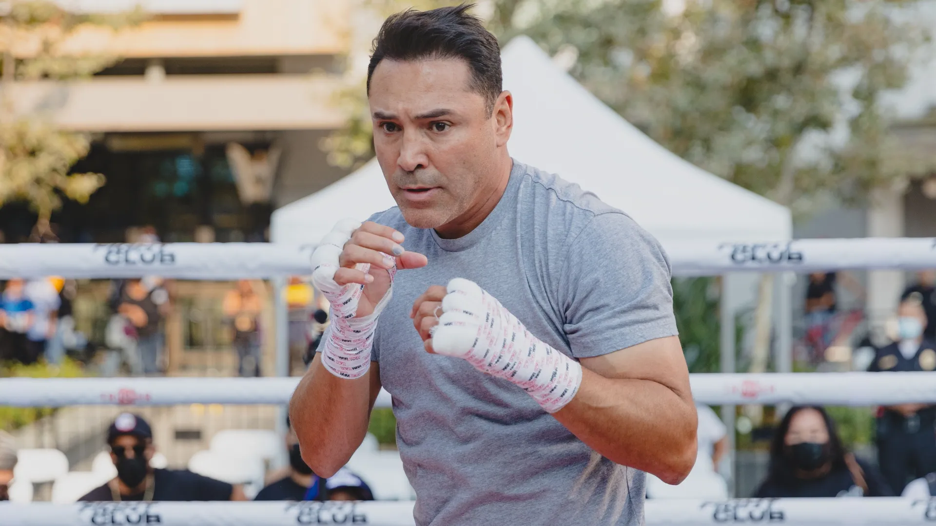 70+ Captions from Oscar De La Hoya for Boxing Lovers