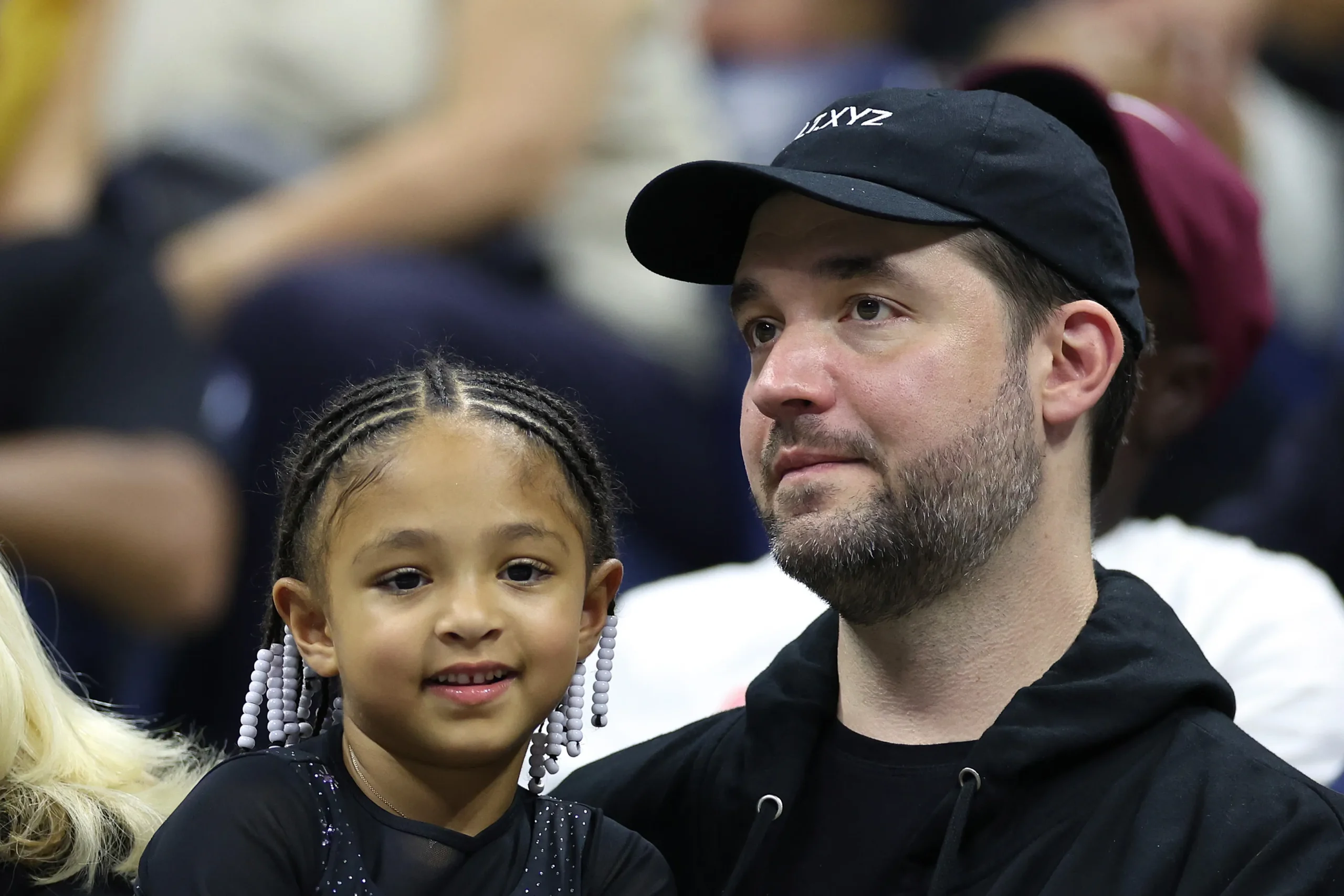 Alexis Ohanian and Daughter Olympia Enjoy Carnival Fun: A Heartwarming Father-Daughter Moment That Will Melt Your Heart