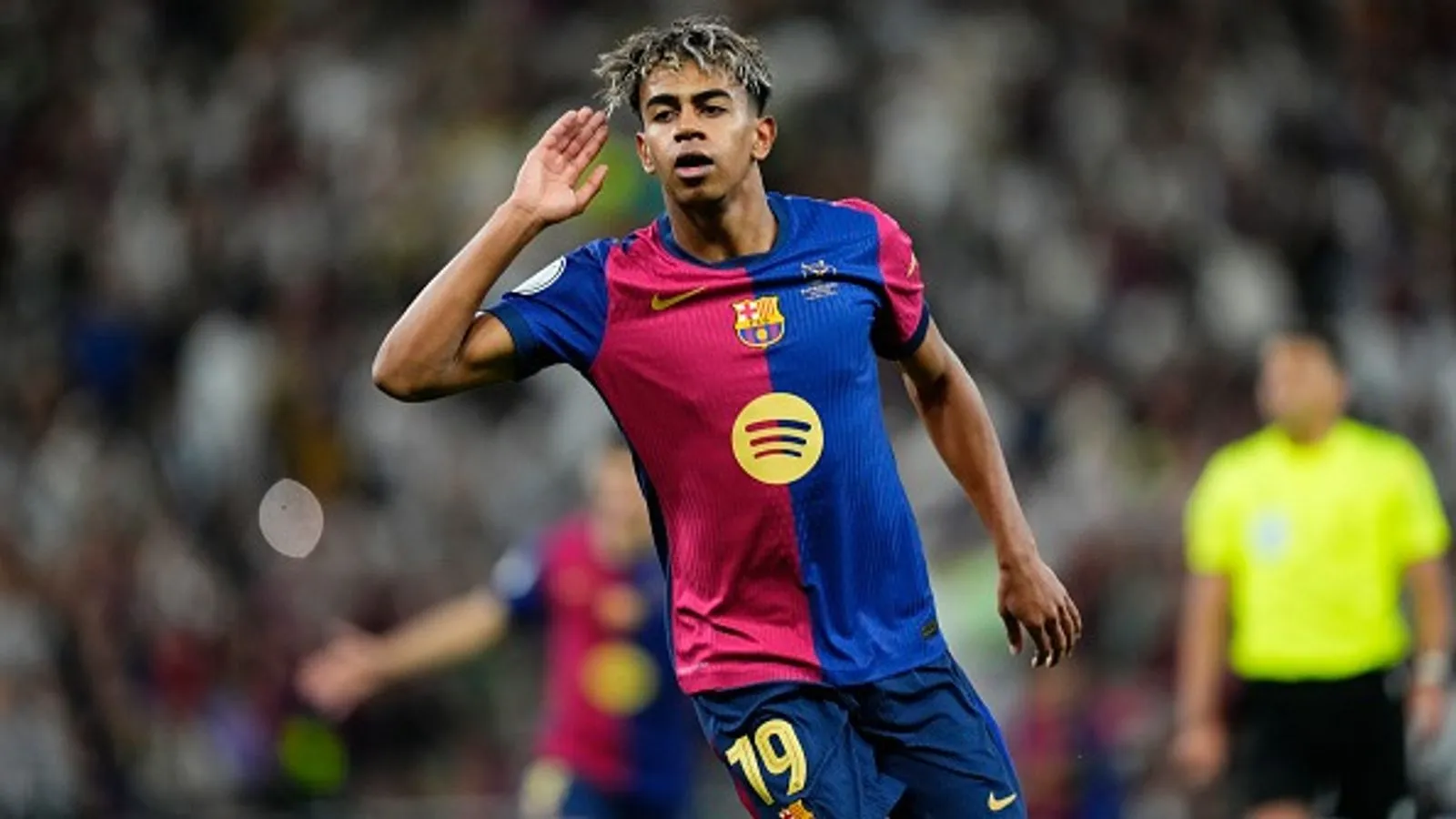 Barcelona's Rising Star Lamine Yamal Set to Wear Messi’s Iconic No. 10: A New Chapter Begins at Camp Nou