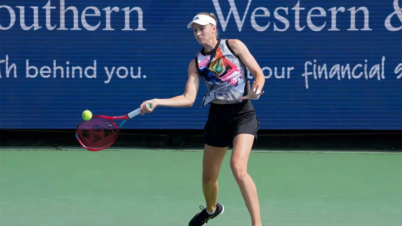 Elena Rybakina Faces Rocky Road at Australian Open Amid Coaching Drama