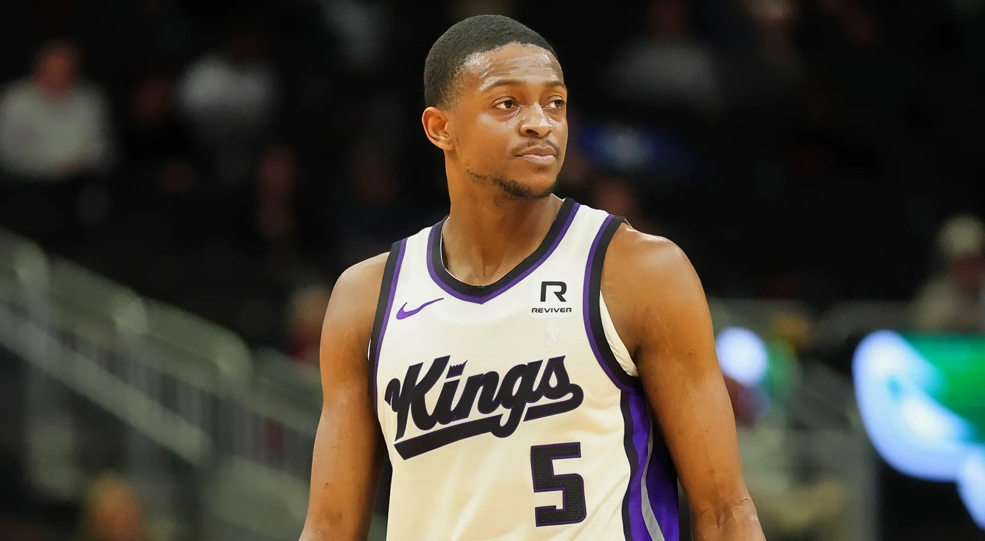 NBA Trade Deadline Shocker: Sacramento Kings Open to Trading De’Aaron Fox Amid Growing Interest from Rival Teams