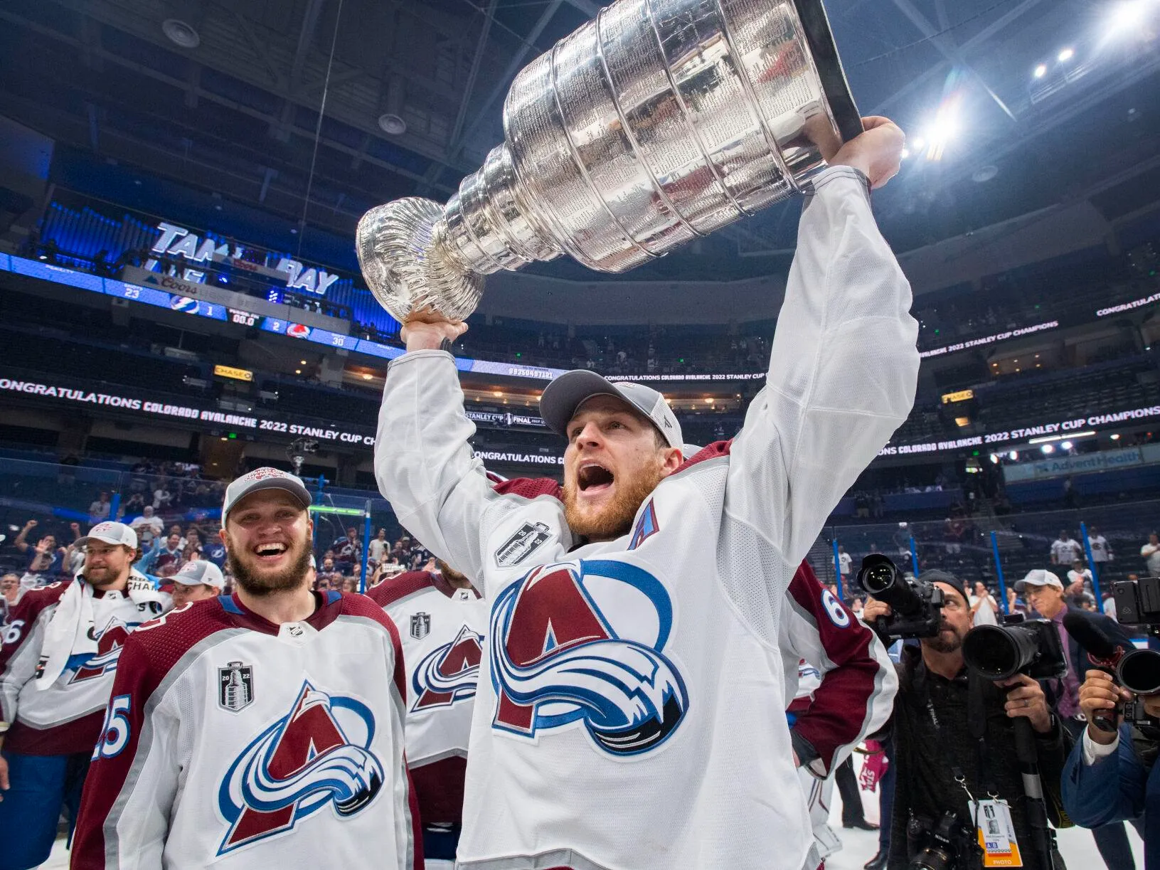 Nathan MacKinnon Opens Up About Martin Necas After Avalanche’s Bold Trade That Shook the NHL