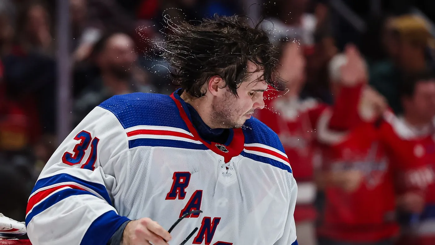 New York Rangers Collapse in Third Period as Carolina Hurricanes Dominate in Shocking 4-0 Shutout Loss at Madison Square Garden