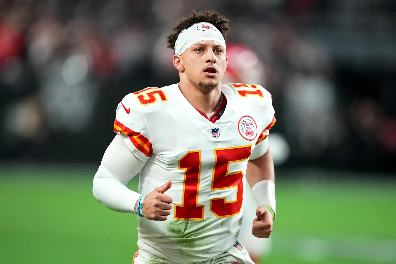 Patrick Mahomes Benched: Carson Wentz Takes Over in Chiefs’ Bold Move Before Playoffs