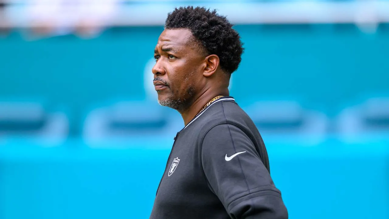 Raiders Confirm Patrick Graham as Defensive Coordinator Again: What It Means for Their Next Season