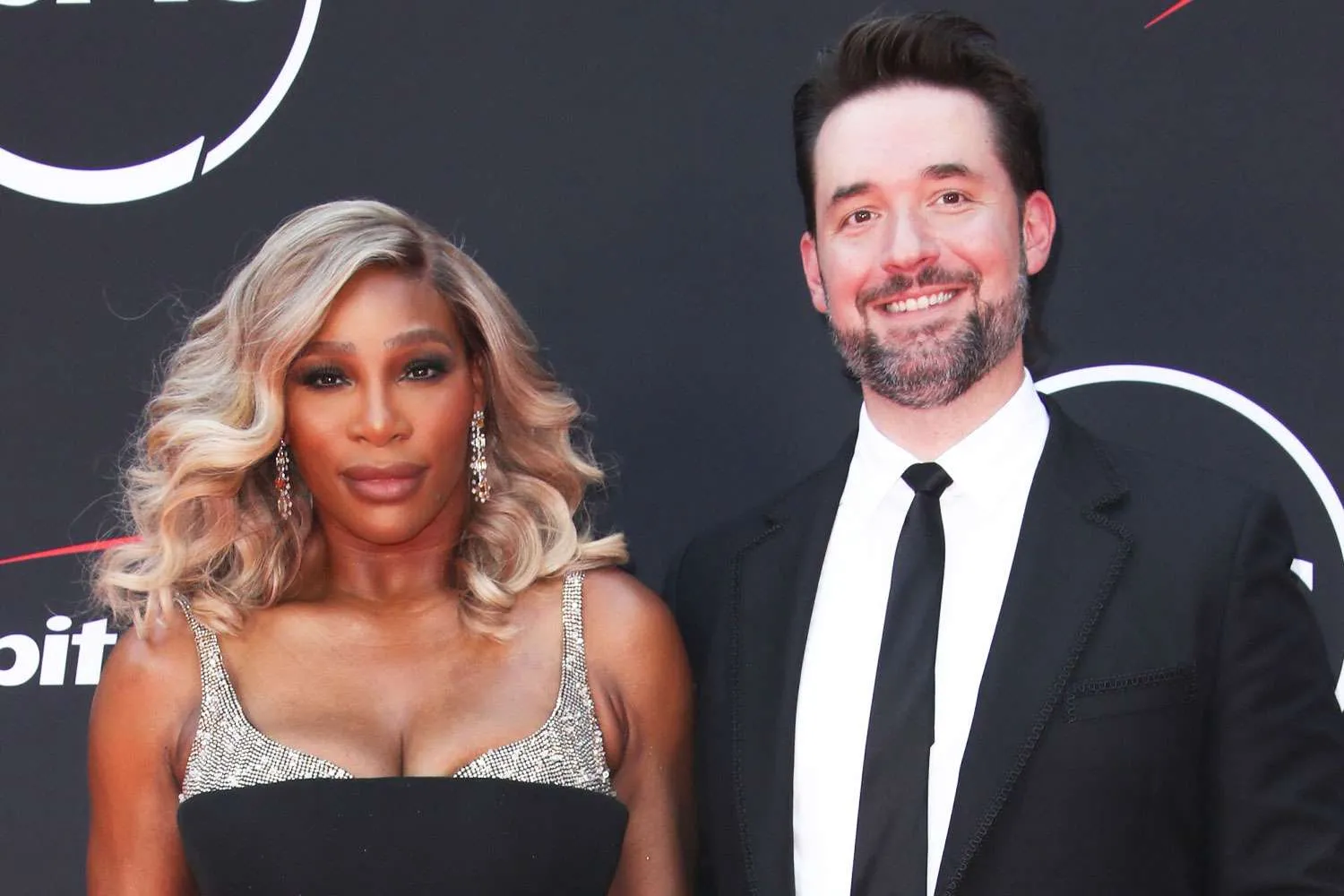 Serena Williams Stays Cool as Alexis Ohanian Cheers Wildly During LAGC’s Big Win Over Tiger Woods’ Team