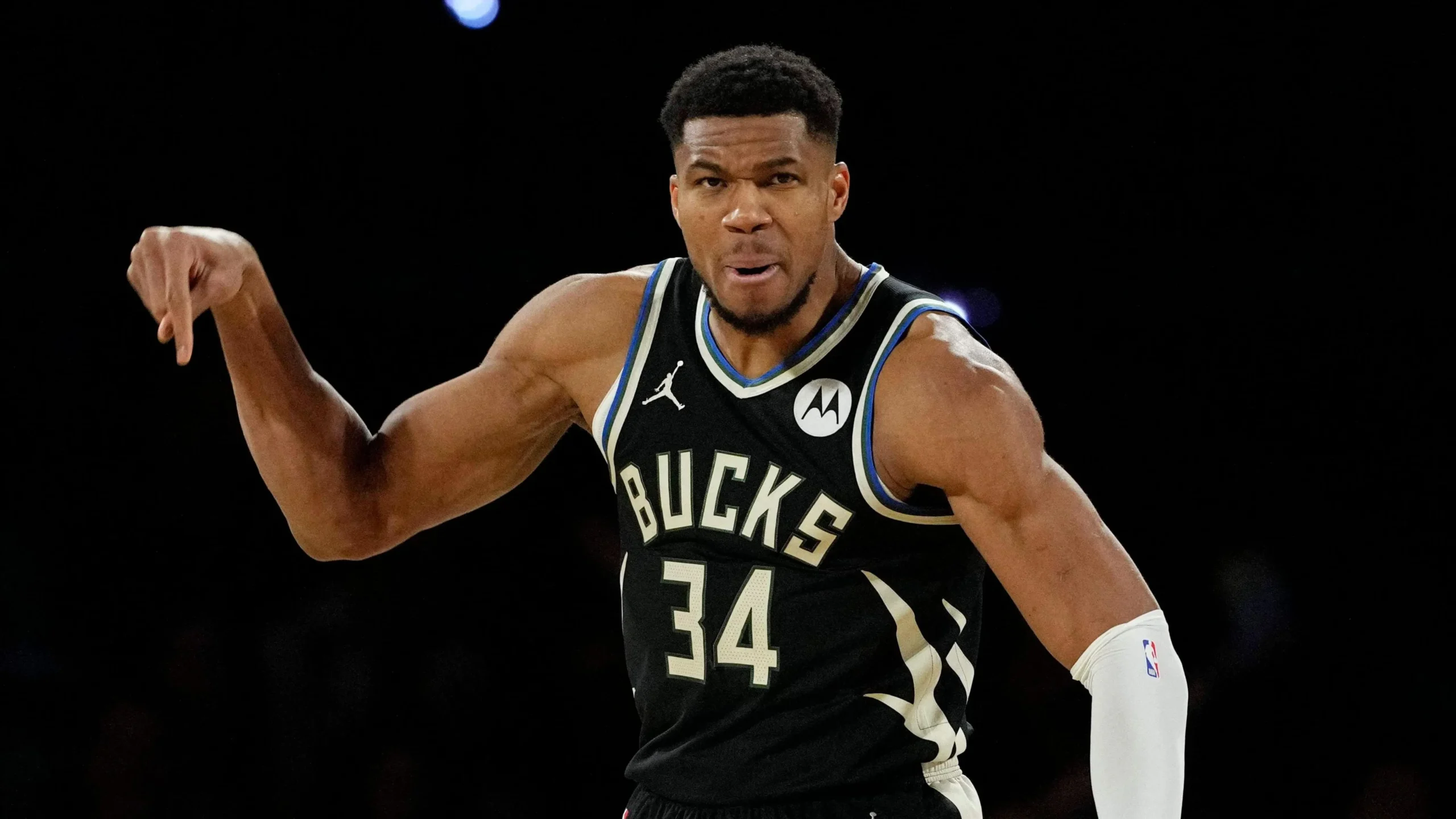 Will Giannis Antetokounmpo Play Tonight Against Pelicans? Latest Injury Update Ahead of Bucks Showdown