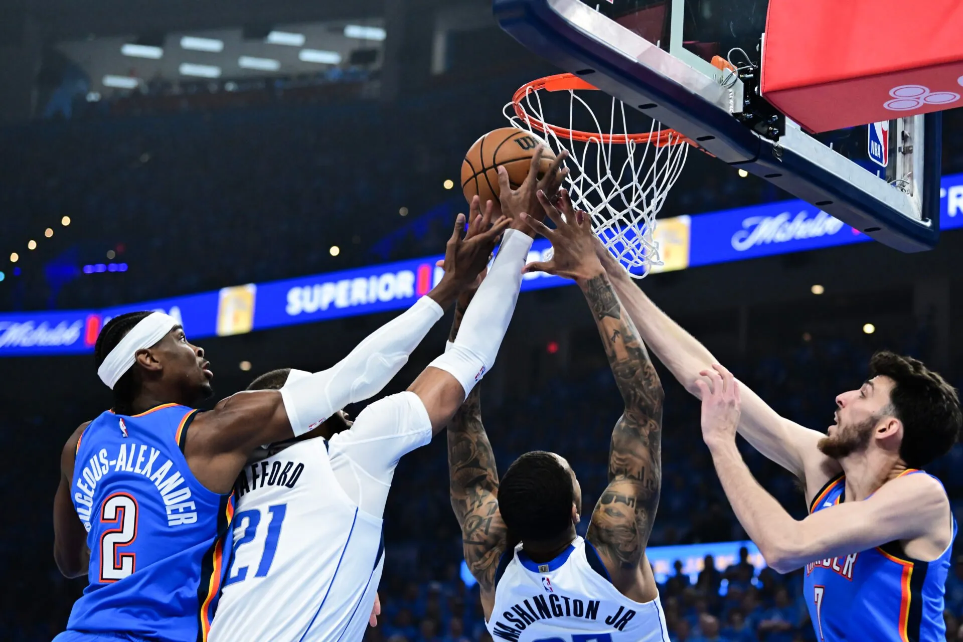 Anthony Edwards' Insane Dunk Over Chet Holmgren Shakes Up NBA Fans as Timberwolves Dominate Thunder