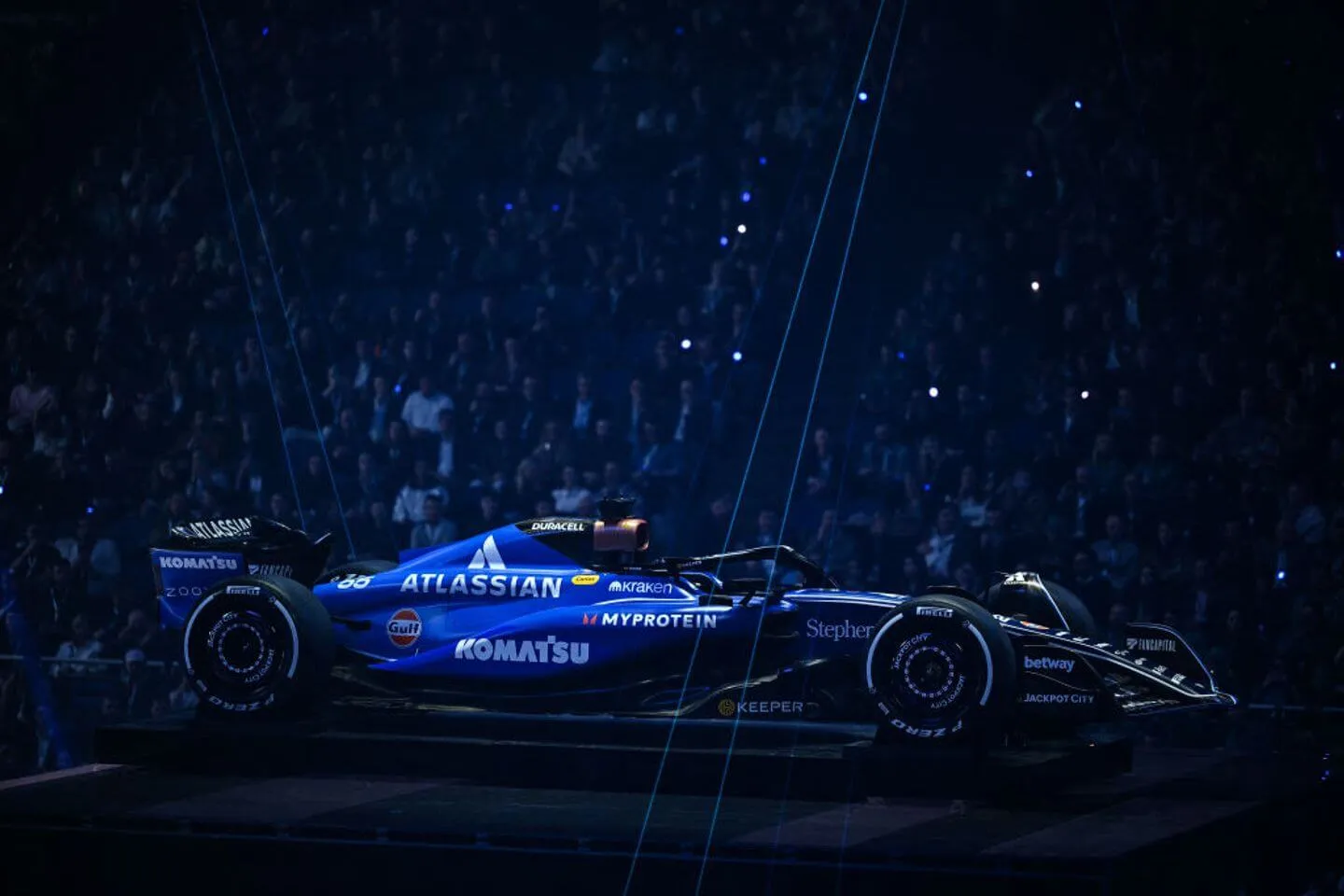 Formula 1’s Biggest Livery Reveal Yet: All 10 Teams Unveil Stunning 2025 Car Designs at London’s O2 Arena in Historic Event