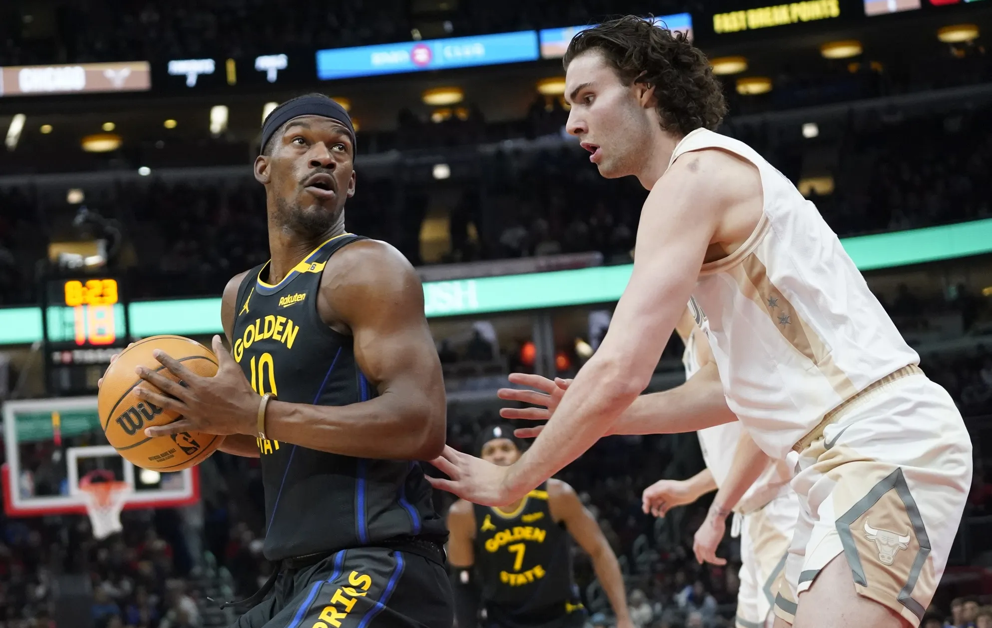 Jimmy Butler Shines in First Game with Warriors: A Dramatic Comeback Against the Bulls Unfolds