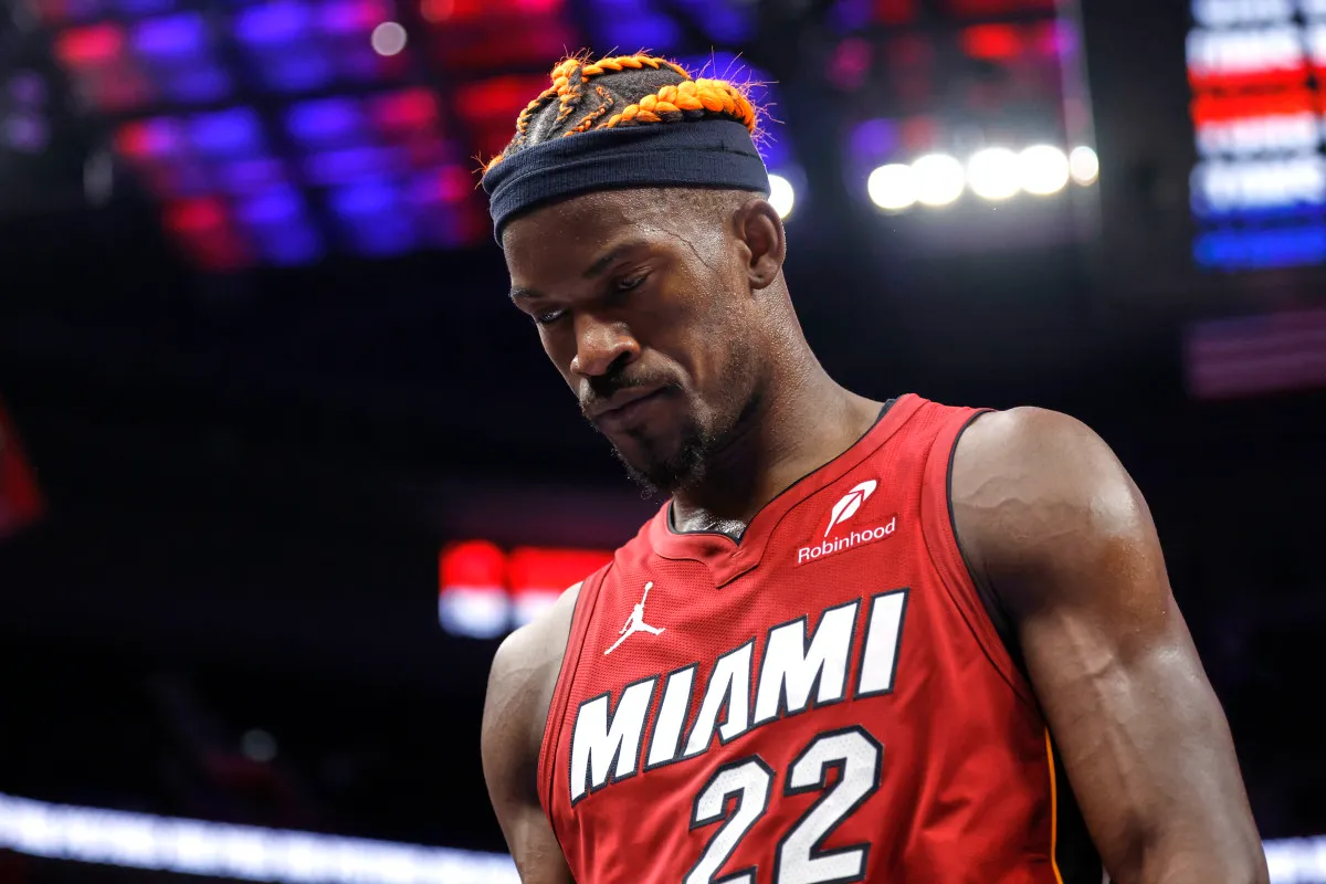 Jimmy Butler’s Shorts Mishap Goes Viral as NBA Fans Compare It to Paul Pierce’s Infamous Moment