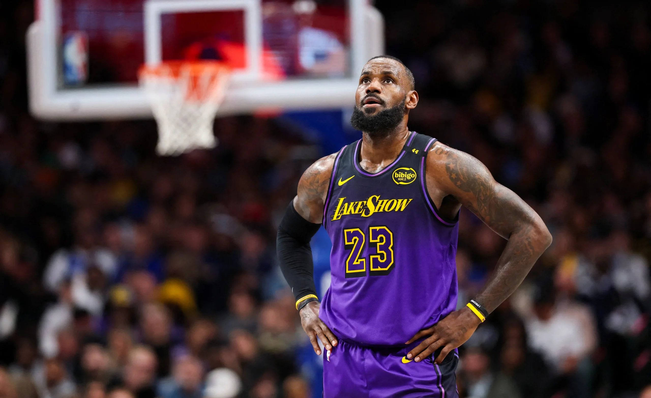 LeBron James Defies Age and Expectations with 40-Point Performance in Lakers' Back-to-Back Win