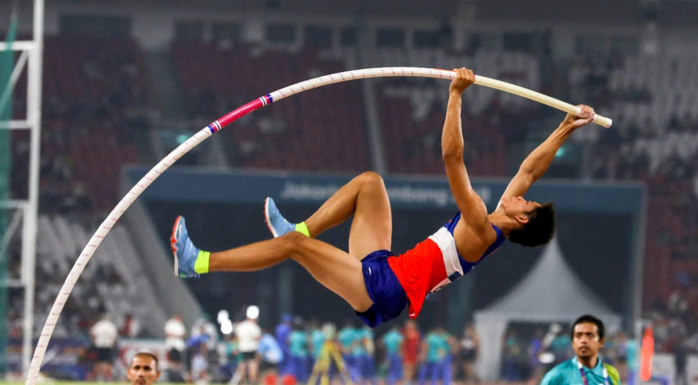 Top 100 Quotes from Sergei Bubka for Pole Vaulters-------