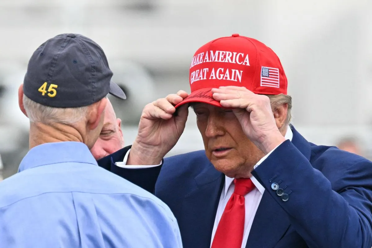 Trump's Grand Return to Daytona 500: Fans Cheer, Jets Fly, and the Race Gets Rained Out