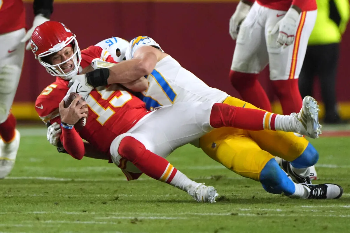 Buffalo Bills Make Bold Move, Sign Star Pass Rusher Joey Bosa to Boost Defense for 2025 NFL Season