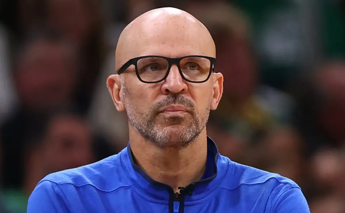 Dallas Mavericks Face Major Playoff Setback as Jason Kidd Sounds Alarm on Injury Crisis and Klay Thompson’s Struggles