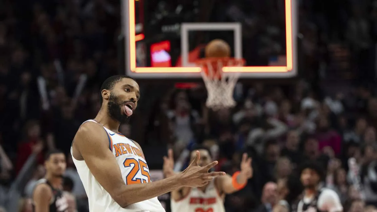 Mikal Bridges Hits Game-Winning Buzzer-Beater in Overtime, Leading Knicks to Thrilling 114-113 Victory Over Blazers