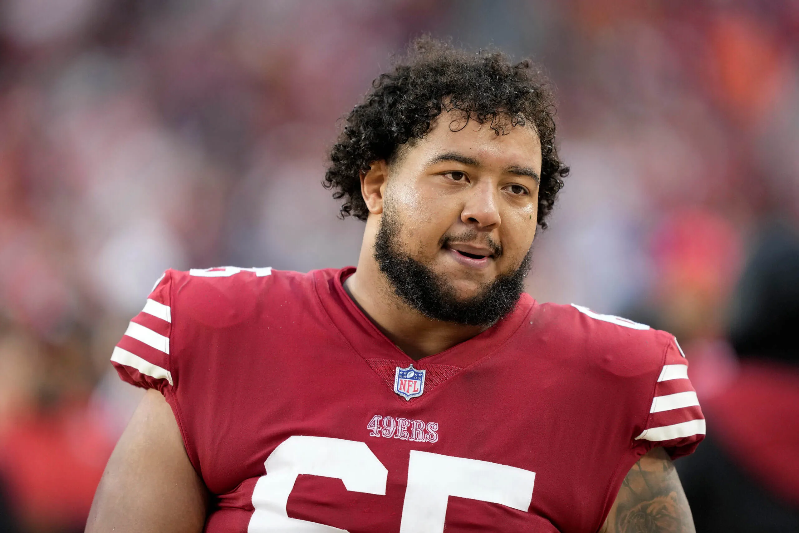 NFL Shakeup: Aaron Banks Switches from 49ers to Packers in Stunning $77 Million Deal