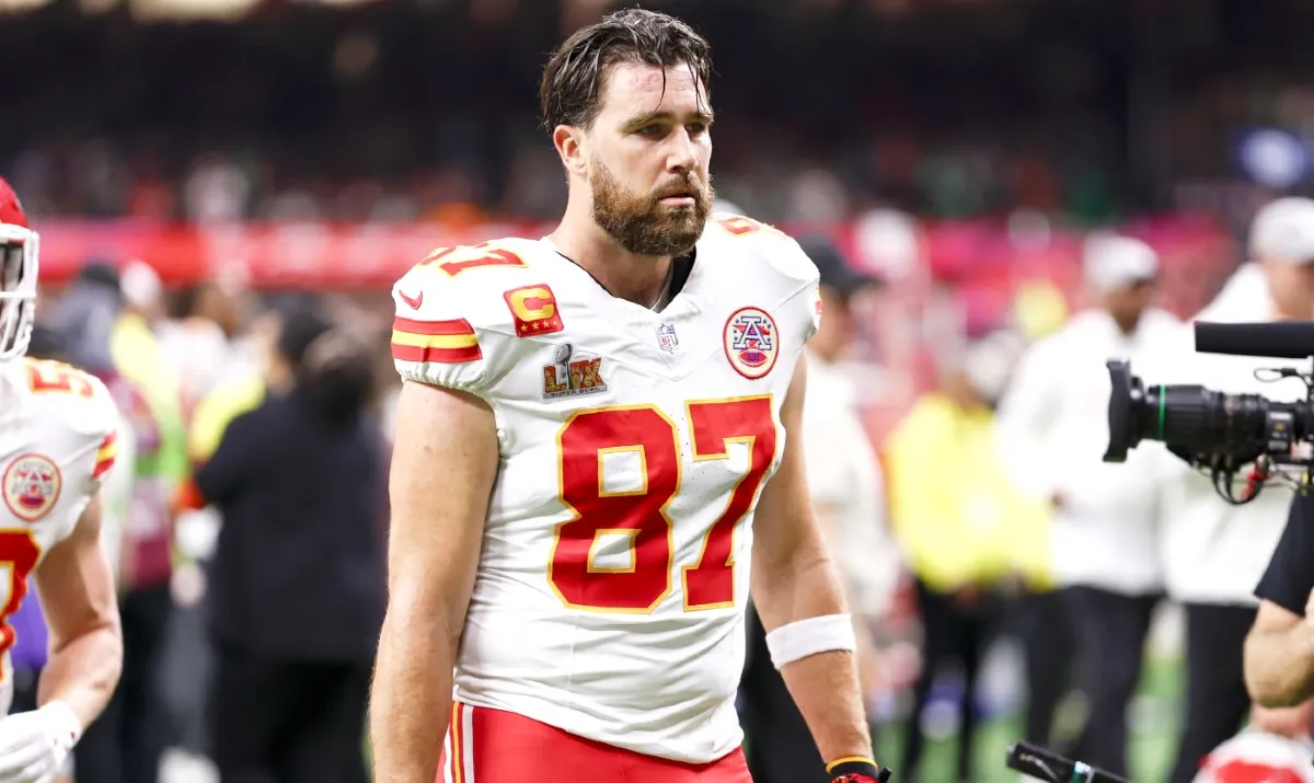 NFL Star Travis Kelce Decides to Keep Playing: How His Choice Impacts Relationship with Taylor Swift