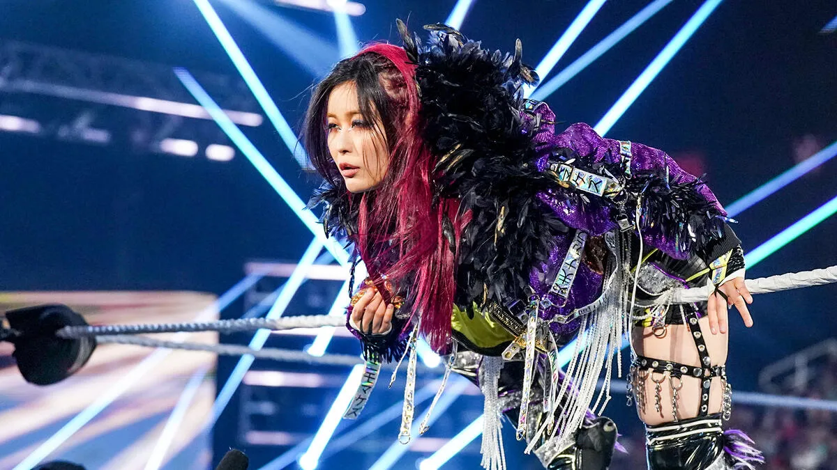 WrestleMania 41 Shakeup: IYO SKY Triumphs as New WWE Women's World Champion on Monday Night RAW